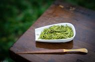 西湖龙井：中国茶文化的瑰宝，超越龙井茶的品味